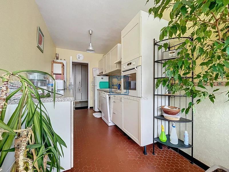 Appartement - 75 m² - 3 pièces