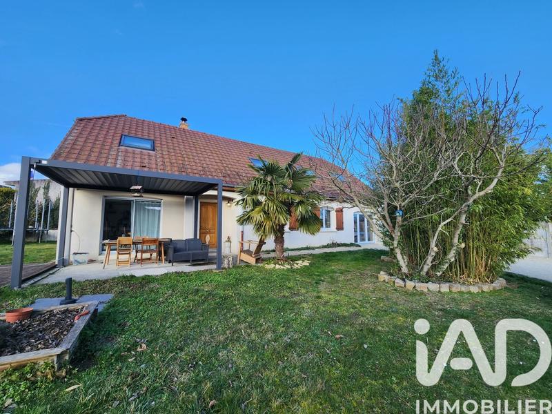 Maison - 159 m² - 6 pièces