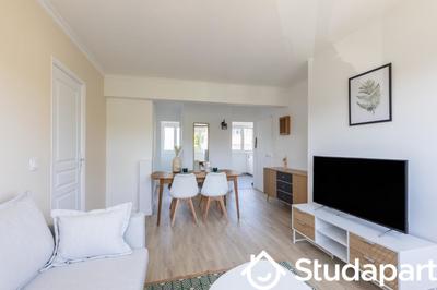 Chambre - 9 m² - 1 pièce