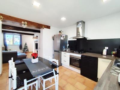 Maison - 229 m² - 9 pièces