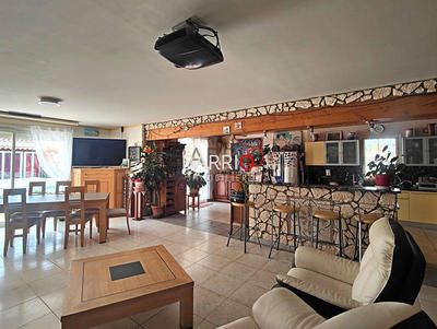Villa - 162 m² - 5 pièces
