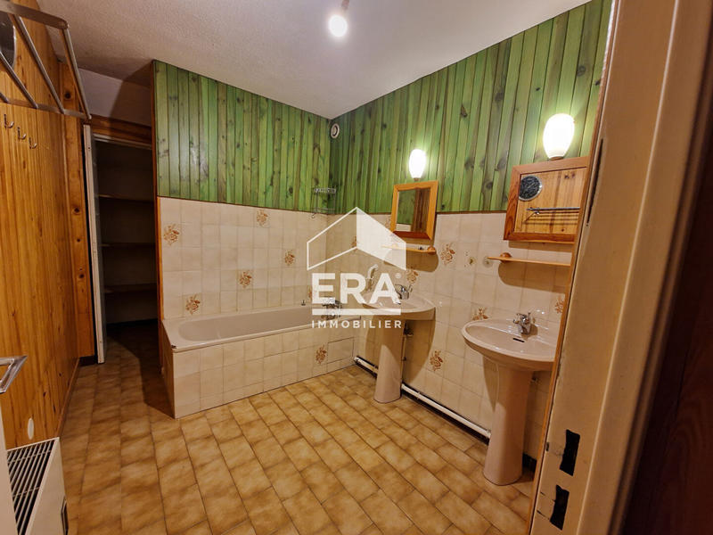 Appartement - 126 m² - 5 pièces