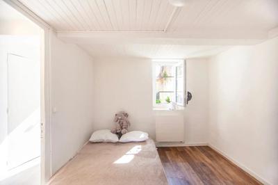 Appartement - 93 m² - 6 pièces