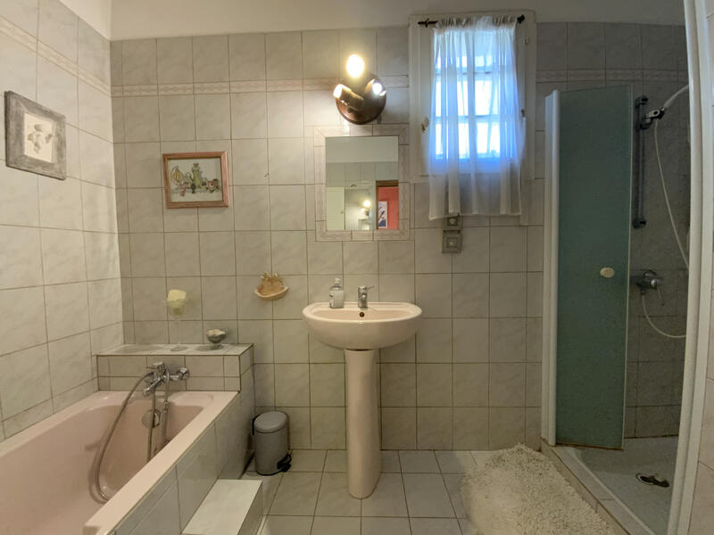 Maison - 128 m² - 4 pièces