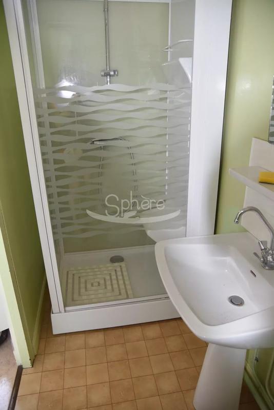 Maison - 162 m² - 9 pièces