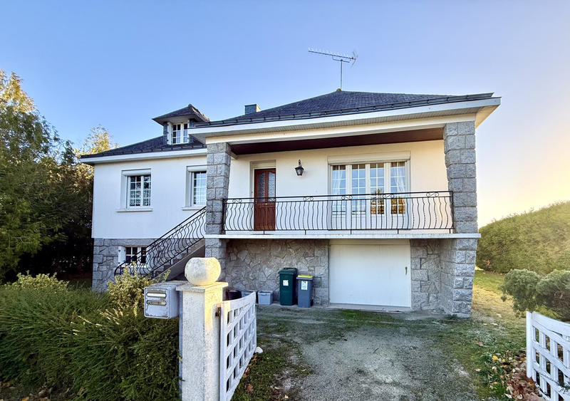 Maison - 110 m² - 6 pièces