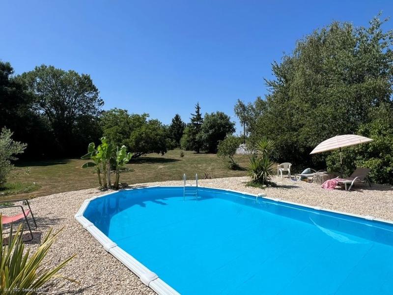 Maison chambre d'hôtes - 370 m² - 13 pièces