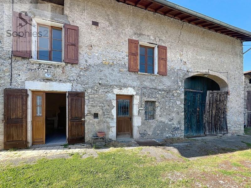 Maison - 200 m² - 8 pièces