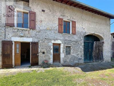 Maison - 200 m² - 8 pièces