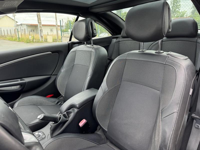 Renault Mégane Coupé Cabriolet 1.9 Dci 131 Ch Garantie Reprise Possible