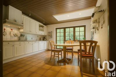 Maison - 245 m² - 10 pièces