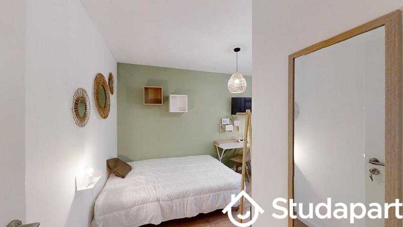 Chambre - 10 m² - 1 pièce