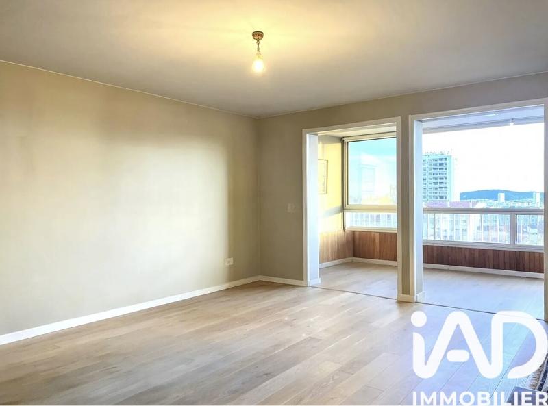 Appartement - 127 m² - 6 pièces