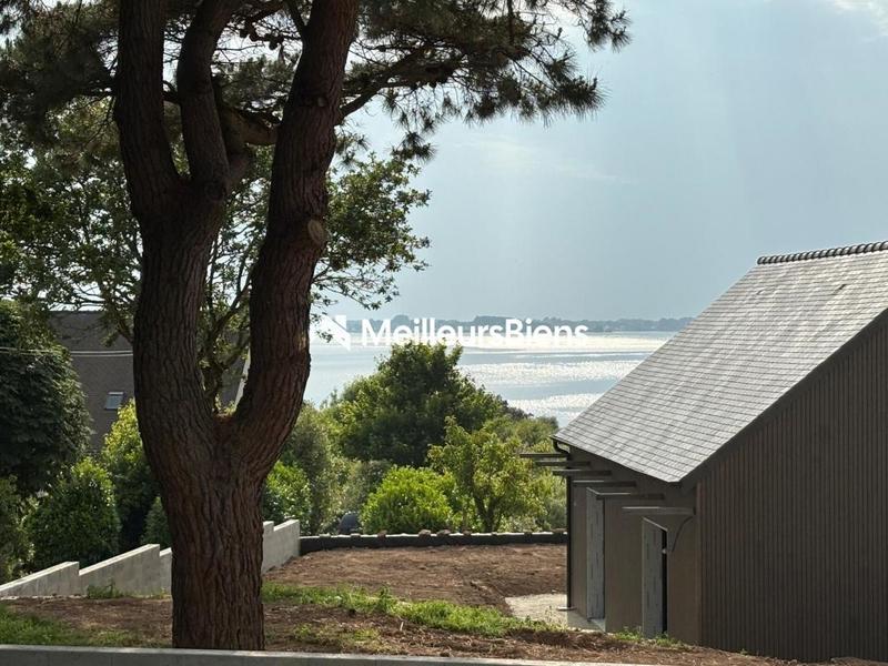 Maison - 133 m² - 6 pièces