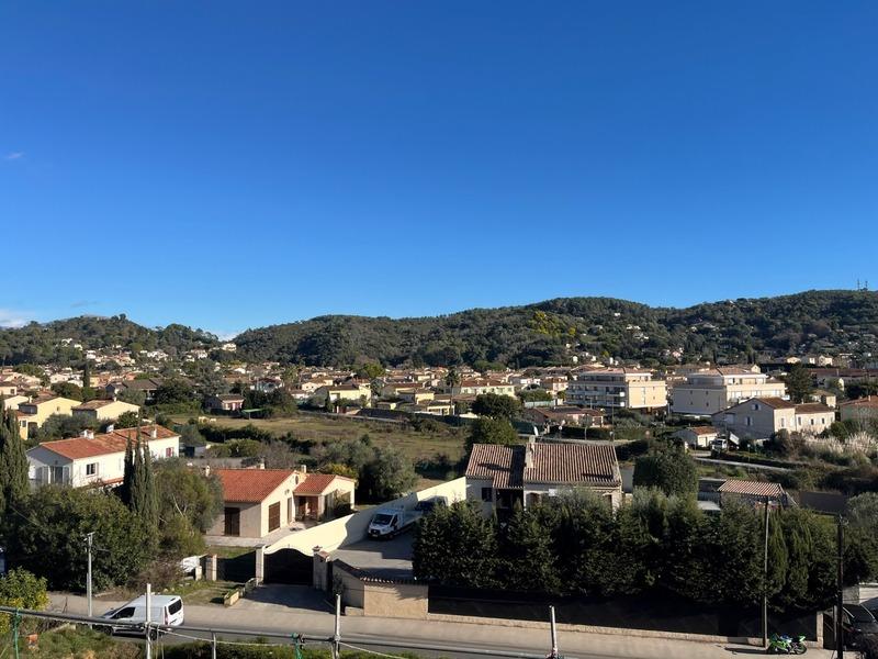 Maison - 110 m² - 3 pièces