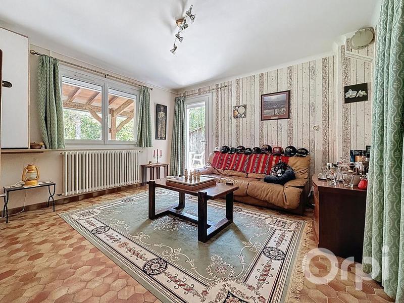 Maison - 180 m² - 7 pièces