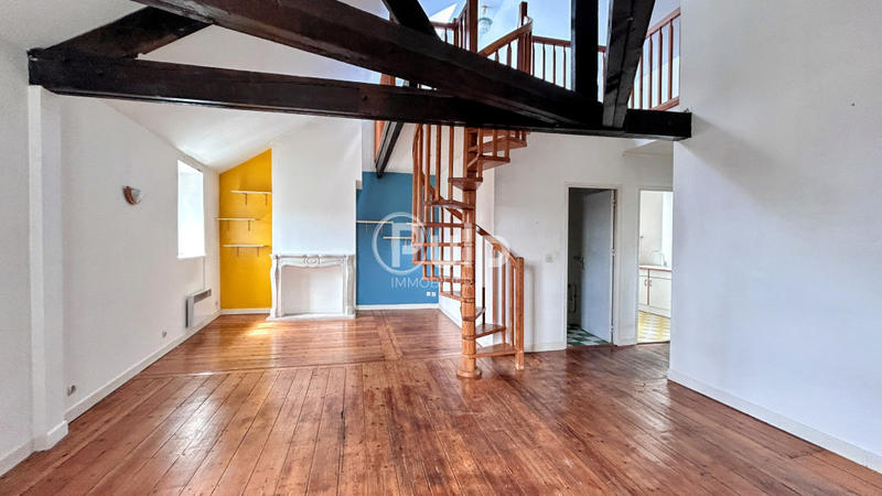 Appartement - 66 m² - 2 pièces