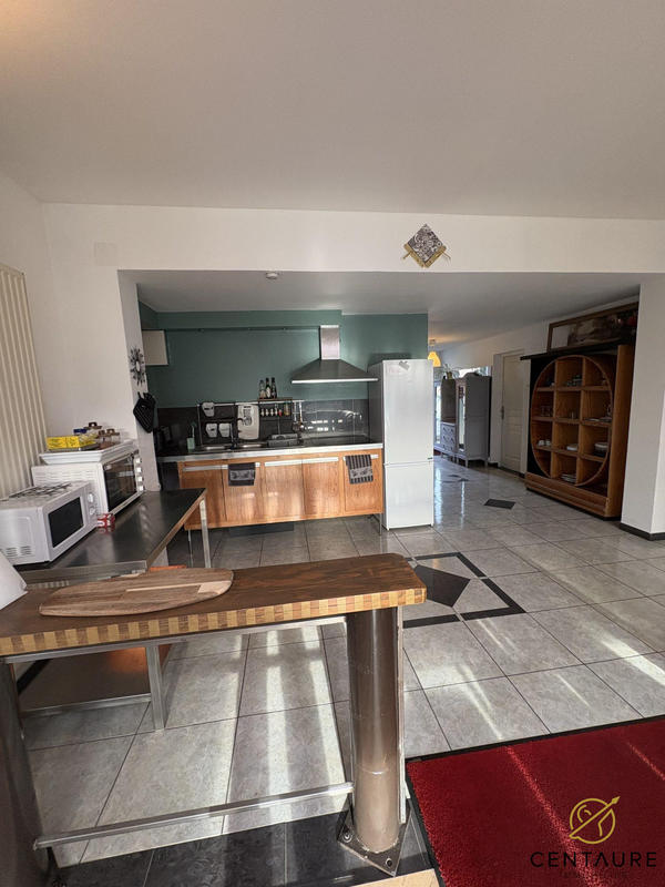 Villa - 400 m² - 9 pièces