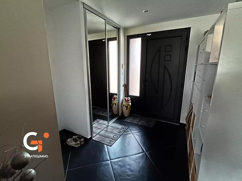 Maison - 195 m² - 8 pièces