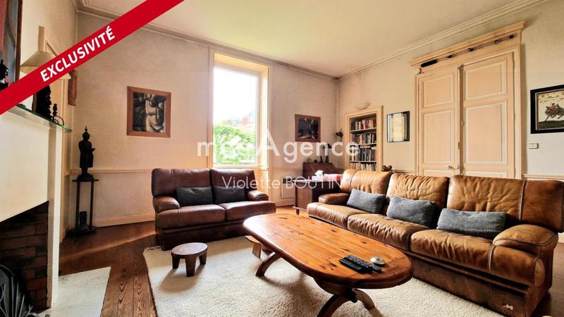 Maison - 350 m² - 12 pièces