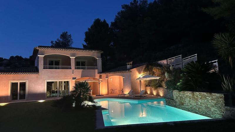 Villa - 174 m² - 5 pièces