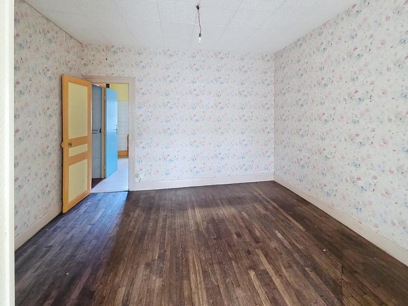 Maison - 83 m² - 5 pièces