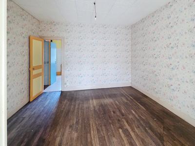 Maison - 83 m² - 5 pièces