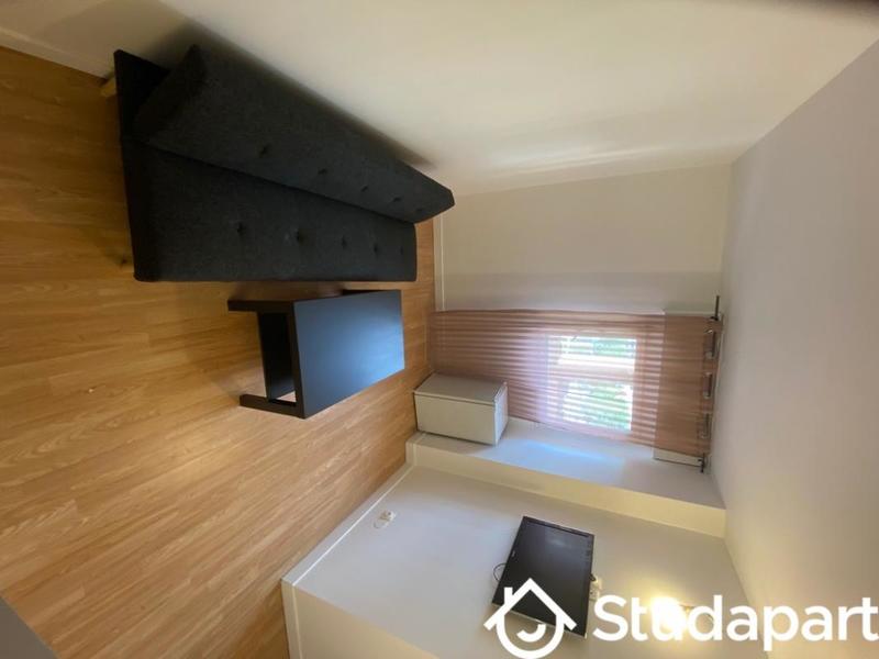 Chambre - 13 m² - 1 pièce