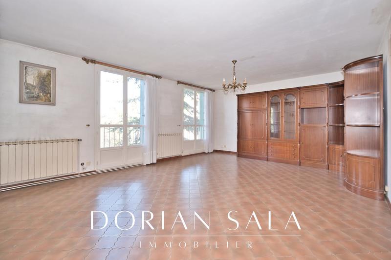 Appartement - 96 m² - 5 pièces