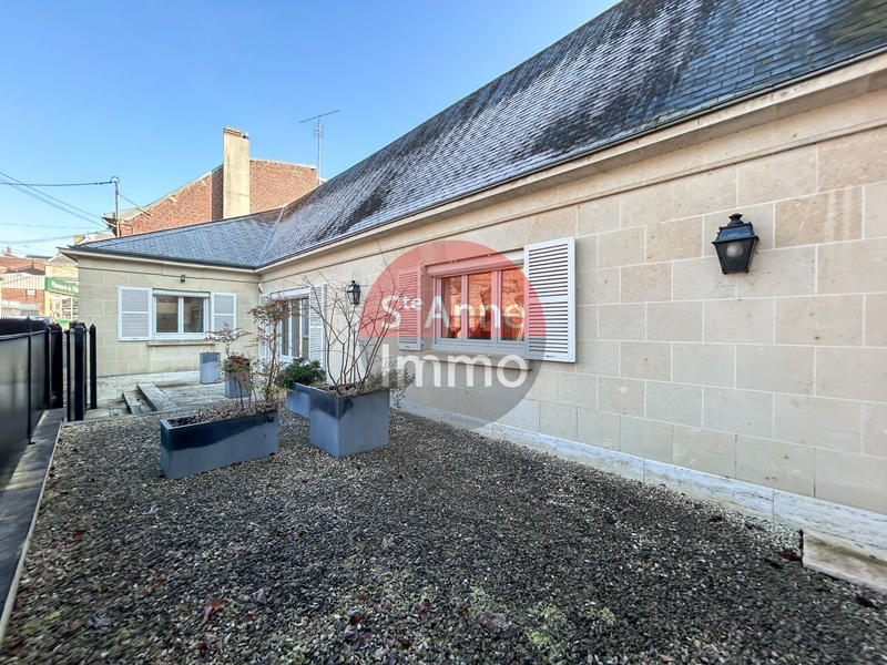 Maison - 280 m² - 9 pièces