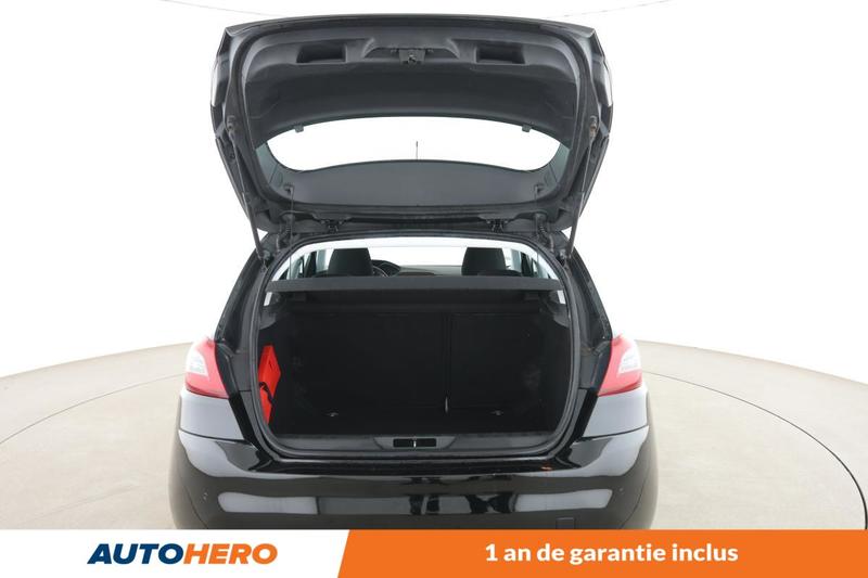 Peugeot 308 1.6 Blue-HDi Active 100 ch