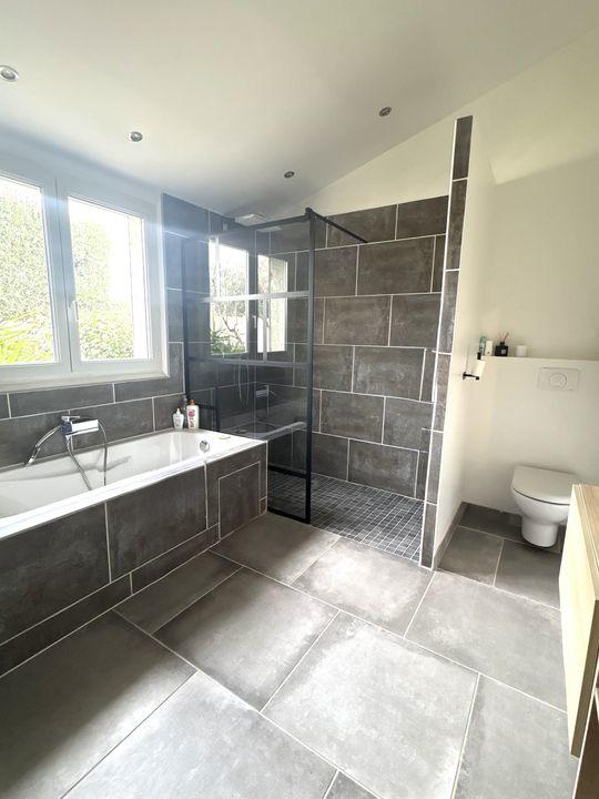 Villa - 185 m² - 6 pièces