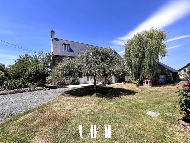 Maison - 209 m² - 7 pièces