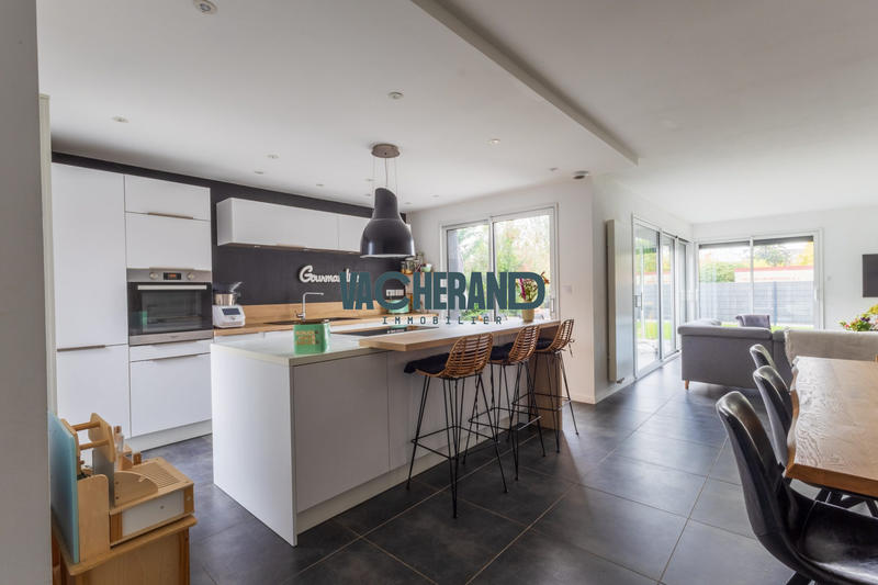 Maison - 150 m² - 5 pièces