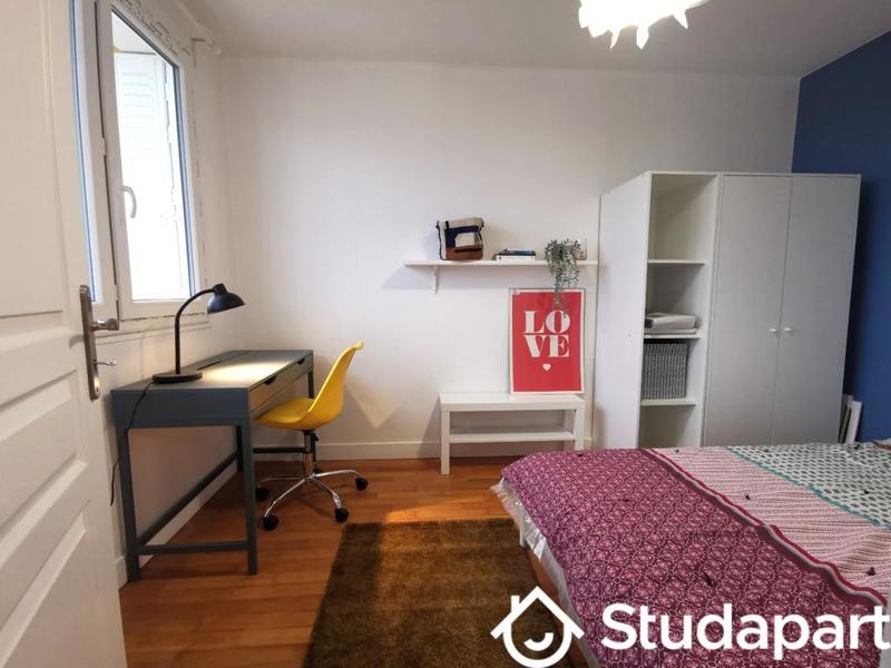 Chambre - 10 m² - 1 pièce