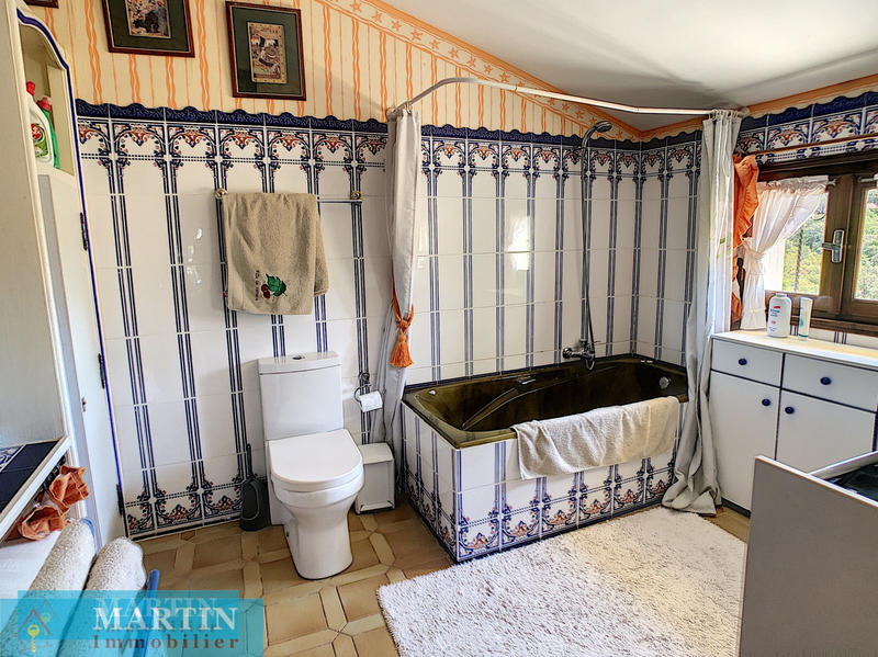 Villa - 269 m² - 12 pièces