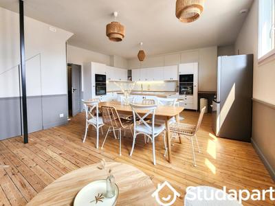 Chambre - 17 m² - 1 pièce