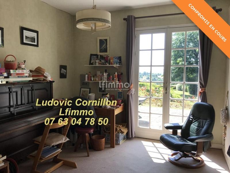 Maison - 207 m² - 11 pièces