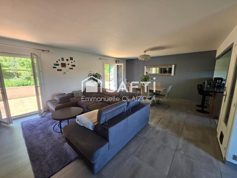 Maison - 146 m² - 7 pièces