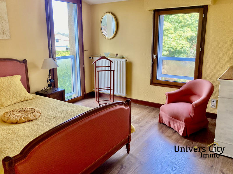 Maison contemporaine - 177 m² - 7 pièces