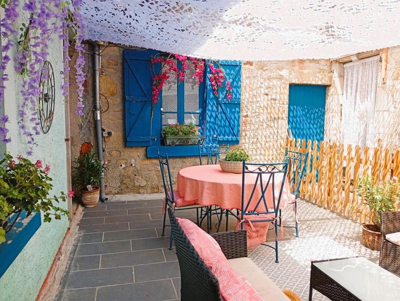 Maison chambre d'hôtes - 325 m² - 16 pièces