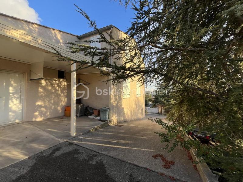 Maison - 143 m² - 4 pièces