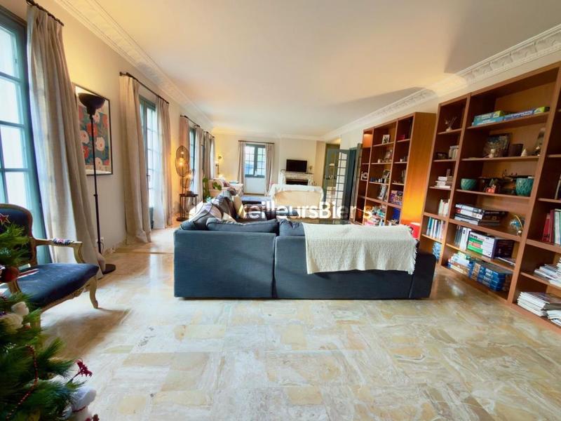 Villa - 350 m² - 10 pièces