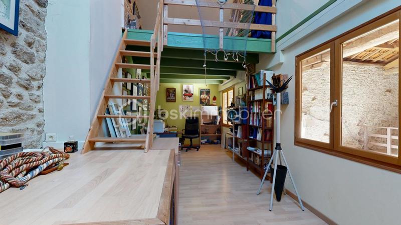 Corps de ferme - 160 m² - 6 pièces