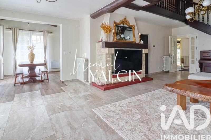 Maison - 195 m² - 7 pièces