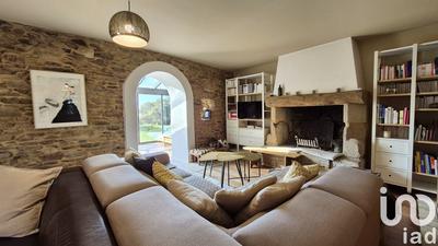 Maison - 239 m² - 7 pièces