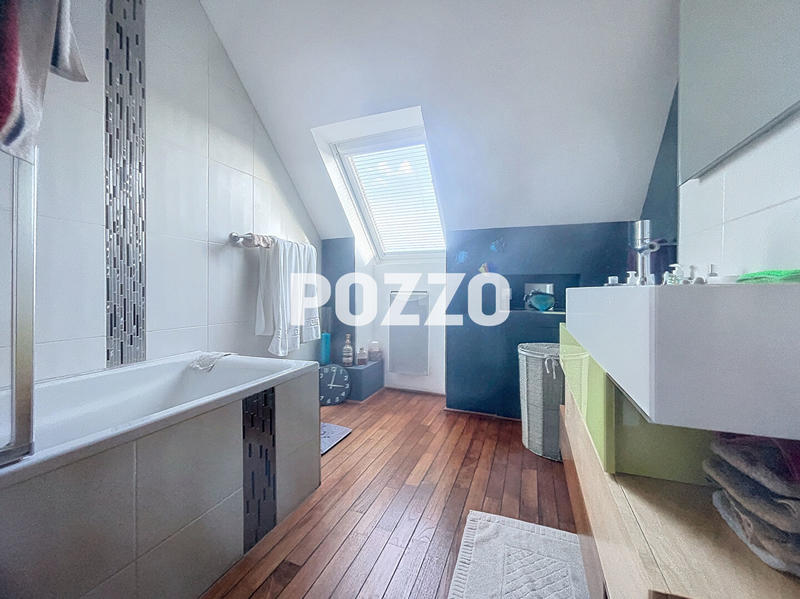 Maison - 130 m² - 5 pièces