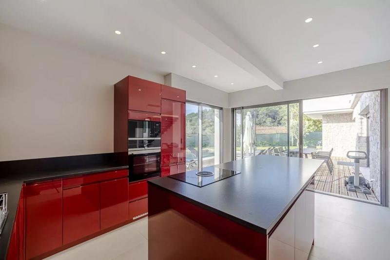 Villa - 265 m² - 7 pièces