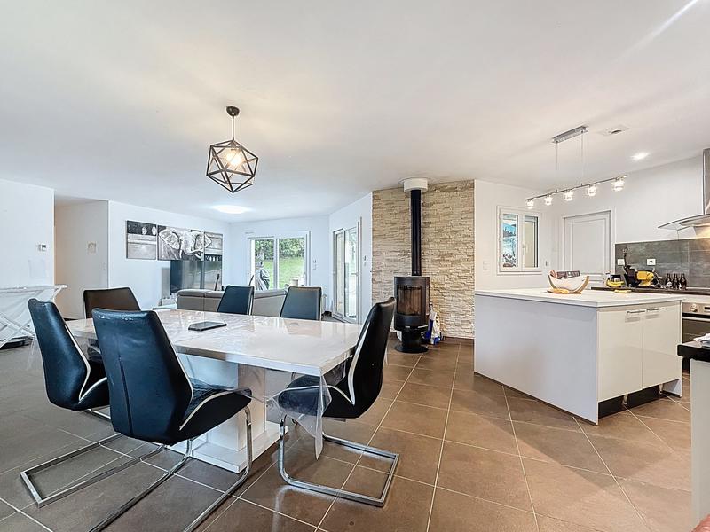 Maison - 110 m² - 4 pièces