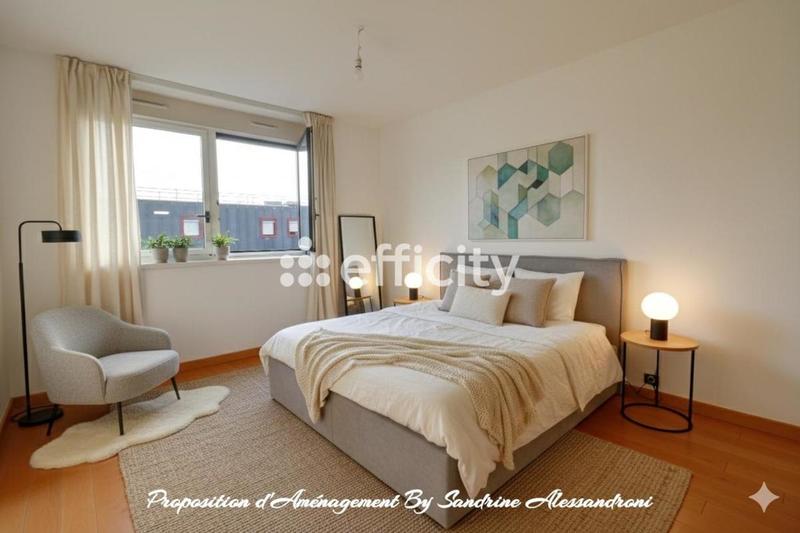 Appartement - 100 m² - 4 pièces